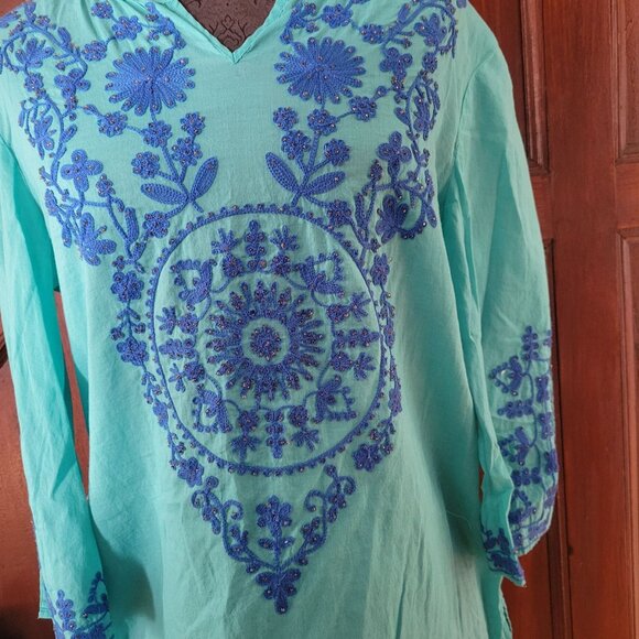 Chicos Womens Embroidered Tunic Top Size 1 Turquoise With Blue Floral Design M - Picture 2 of 8